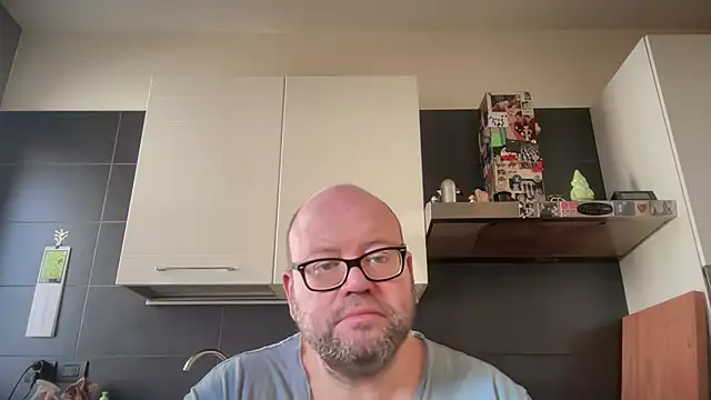 theitalianbear online show from March 5, 12:57 pm