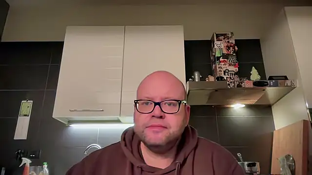 theitalianbear online show from March 26, 7:12 pm