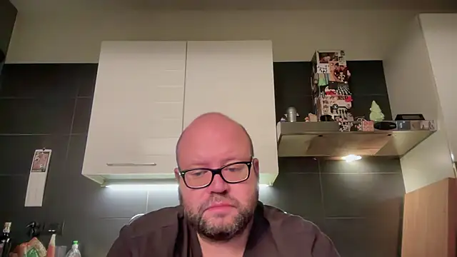 theitalianbear online show from November 12, 3:21 am