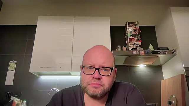 theitalianbear online show from May 7, 2:49 am