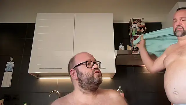 theitalianbear online show from July 19, 9:17 am