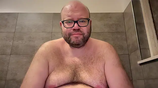Snapshot of theitalianbear chatting on September 21, 3:22 am theitalianbear online show from September 21, 3:22 am