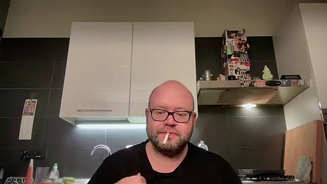 theitalianbear online show from November 8, 3:54 am