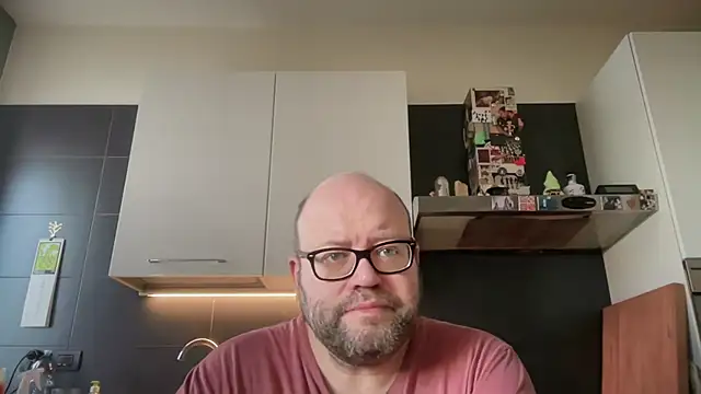 theitalianbear online show from May 17, 4:56 am