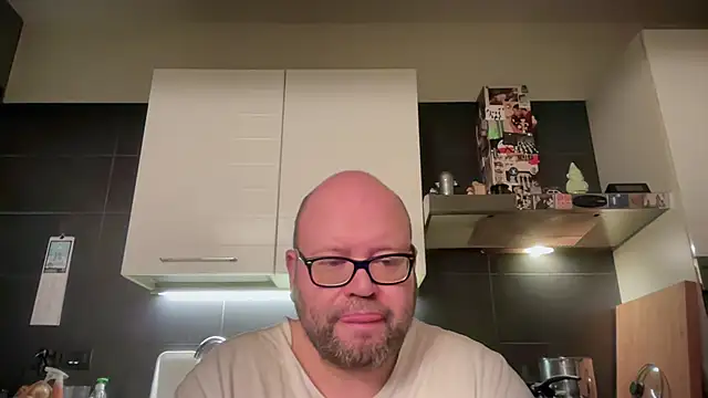 theitalianbear online show from February 5, 5:47 am