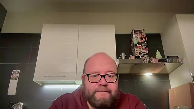 theitalianbear online show from December 19, 5:21 am