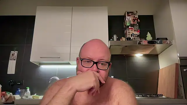 Snapshot of theitalianbear chatting on September 13, 11:05 pm theitalianbear online show from September 13, 11:05 pm