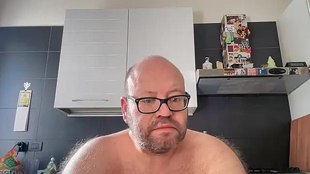 theitalianbear online show from July 5, 7:04 am