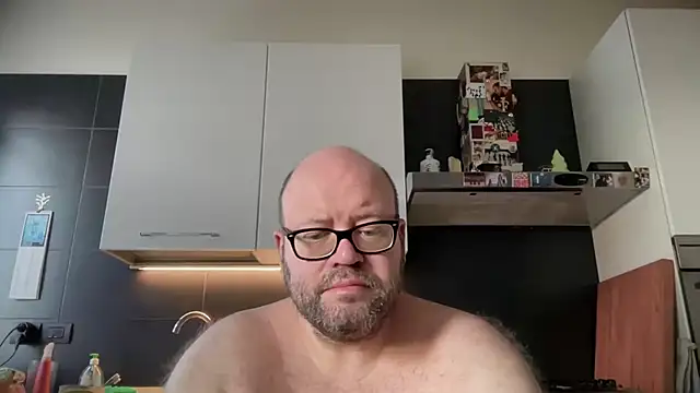 theitalianbear online show from July 8, 4:57 am