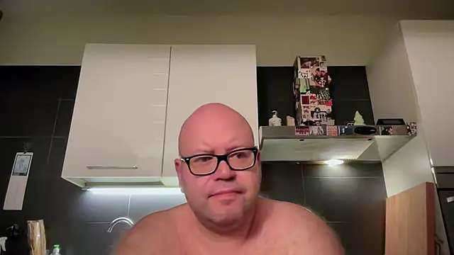 theitalianbear online show from July 22, 12:23 am