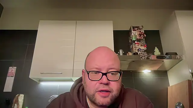 theitalianbear online show from February 25, 7:25 pm