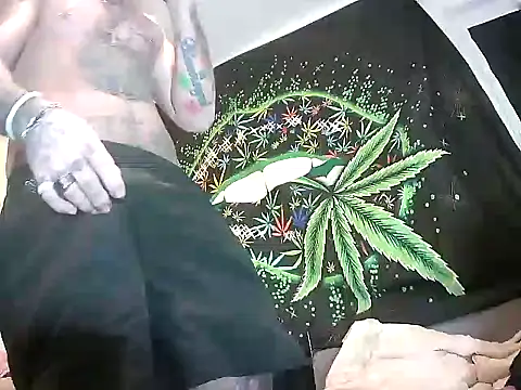 Snapshot of MagicStickBoy chatting on February 4, 9:49 am MagicStickBoy online show from February 4, 9:49 am