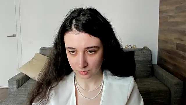 Snapshot of Lisa_witty chatting on July 25, 11:05 am Lisa witty online show from July 25, 11:05 am
