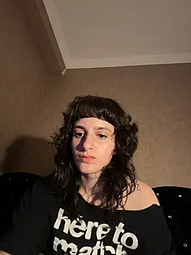 Snapshot of Lennore chatting on July 25, 8:48 pm Lennore online show from July 25, 8:48 pm
