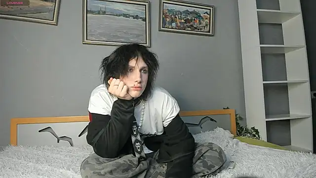 Ember Vixen online show from July 25, 9:54 pm