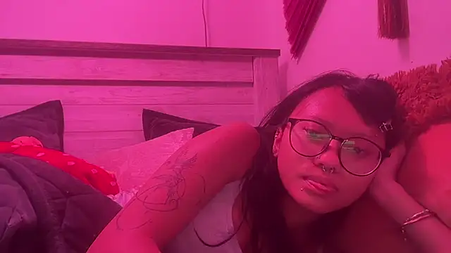 Snapshot of xxxbunnxyxxx chatting on July 29, 2:00 am xxxbunnxyxxx online show from July 29, 2:00 am