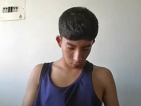 Snapshot of Arthur_Mclovin chatting on July 25, 8:15 pm Arthur Mclovin online show from July 25, 8:15 pm