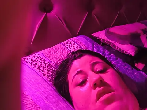 Fernandacereja online show from July 26, 1:23 am