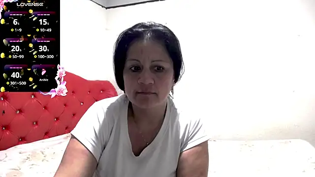 Snapshot of sexy_jhoan88 chatting on June 10, 10:16 am sexy jhoan88 online show from June 10, 10:16 am