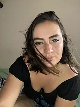 Snapshot of Suley-linda chatting on July 28, 11:04 pm Suley-linda online show from July 28, 11:04 pm