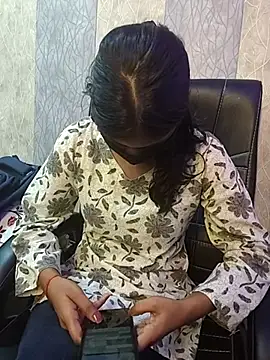 Snapshot of Shivani_hot chatting on July 27, 6:42 am Shivani hot online show from July 27, 6:42 am