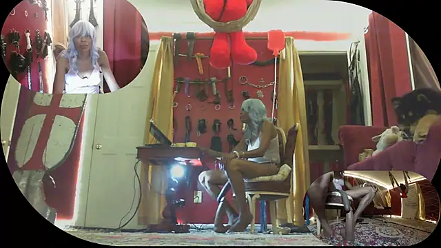Snapshot of TheMississippiMadame chatting on July 17, 2:42 am TheMississippiMadame online show from July 17, 2:42 am