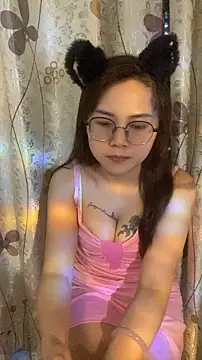Snapshot of lisa588 chatting on July 28, 2:13 pm lisa588 online show from July 28, 2:13 pm