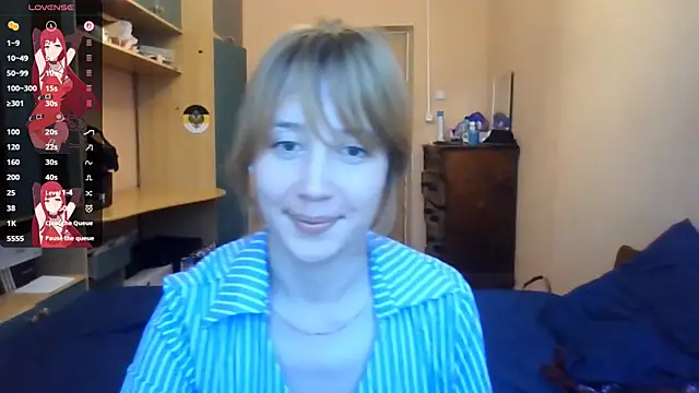 lizamillss online show from July 27, 3:08 pm