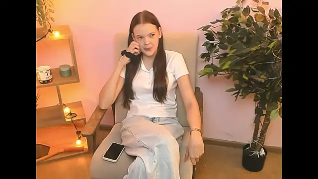 ShaniGalimore online show from July 28, 4:20 am