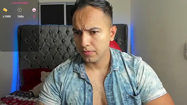 mrloganfuck1 online show from April 19, 6:03 am