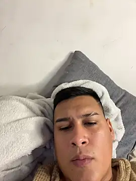 Cristopher 0 online show from August 2, 11:35 pm