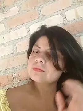 alanahot2026 online show from July 28, 10:20 pm