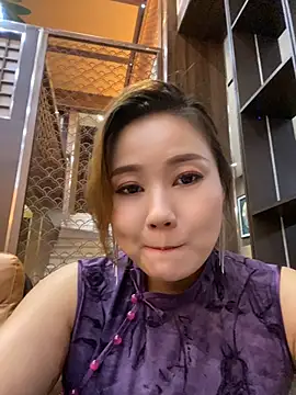Elowen-520 online show from July 28, 7:27 am