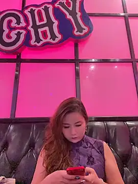 Elowen-520 online show from August 8, 5:58 am