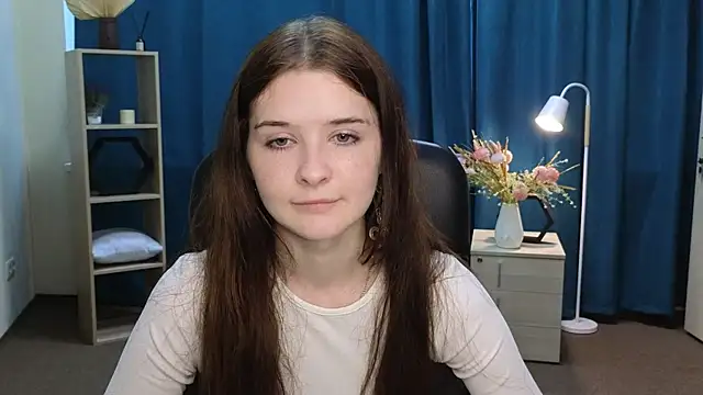 Snapshot of KatelynnGilson chatting on August 1, 3:59 am KatelynnGilson online show from August 1, 3:59 am