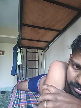 Snapshot of Vijayanbigc chatting on July 29, 10:47 am Vijayanbigc online show from July 29, 10:47 am