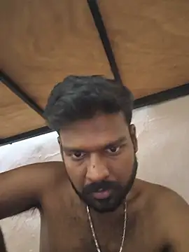 Snapshot of Vijayanbigc chatting on July 28, 2:13 pm Vijayanbigc online show from July 28, 2:13 pm