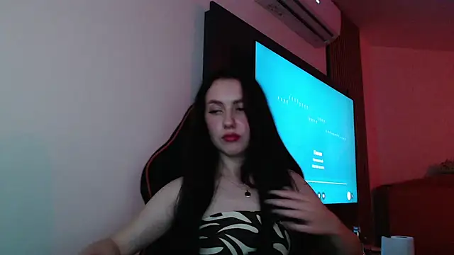 Snapshot of lvyDesire chatting on July 28, 11:04 pm lvyDesire online show from July 28, 11:04 pm