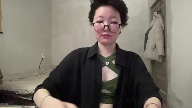 warmdew online show from July 29, 10:36 am