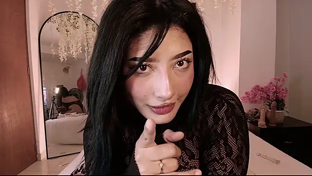 Lilith  Owens online show from July 29, 4:44 am