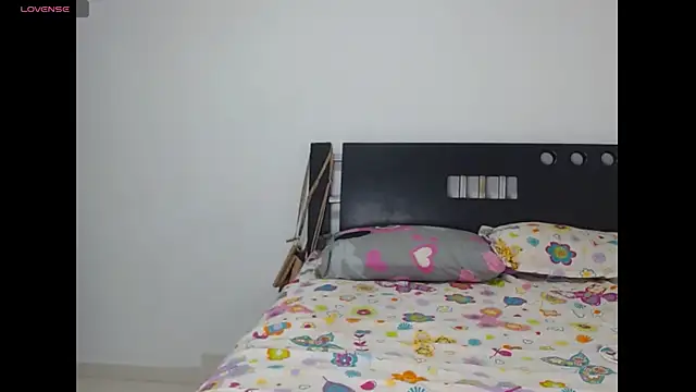pamela tiny  online show from August 2, 5:28 am