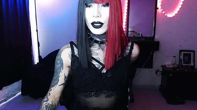 april simons2 online show from February 25, 3:12 pm