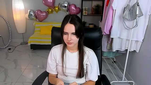 IvannaClayton online show from August 4, 9:47 am