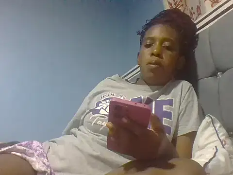 freaky lass online show from July 29, 9:25 pm