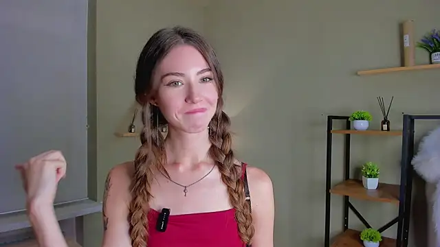 Cutie Putie online show from July 29, 11:09 am