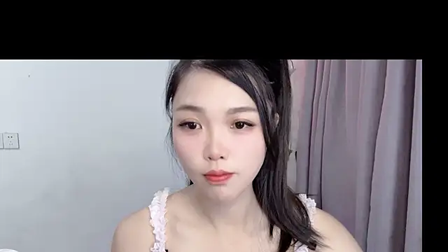 weiwei-8 online show from August 8, 2:40 am