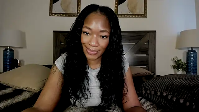 nicolesolace online show from May 16, 9:25 pm