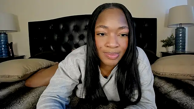 nicolesolace online show from March 14, 8:59 pm