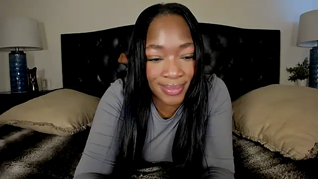 nicolesolace online show from March 20, 9:05 pm