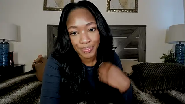 nicolesolace online show from May 9, 9:18 pm
